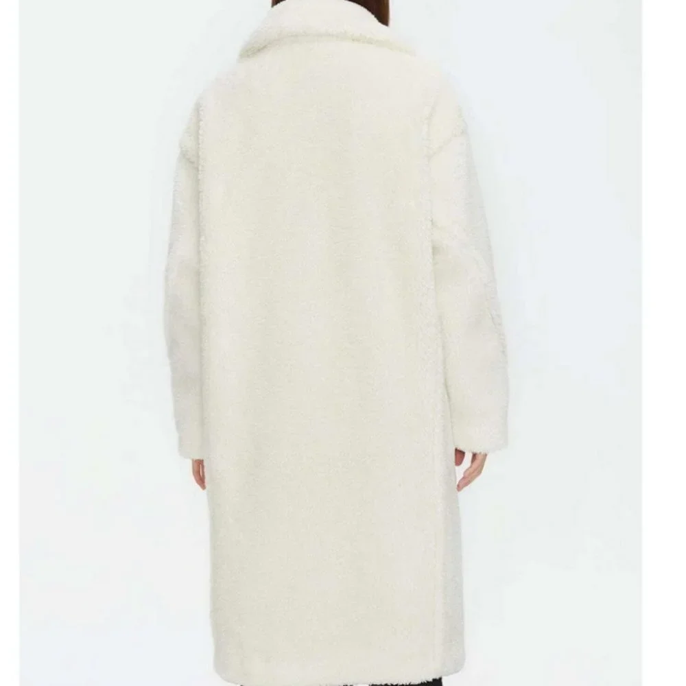 Cream Faux fur oversized button front pocket Teddy Coat - Picture 11 of 11